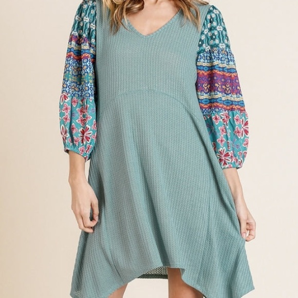 LtBlue Waffle Knit Dress with Abstract Puff Sleeves sz 1XL - Picture 3 of 4